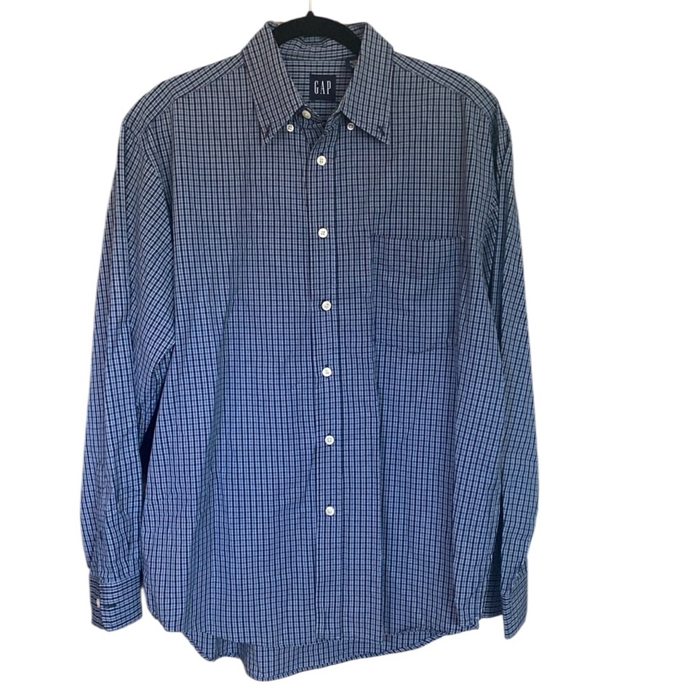 Gap Men’s Long Sleeve Button-Up Shirt